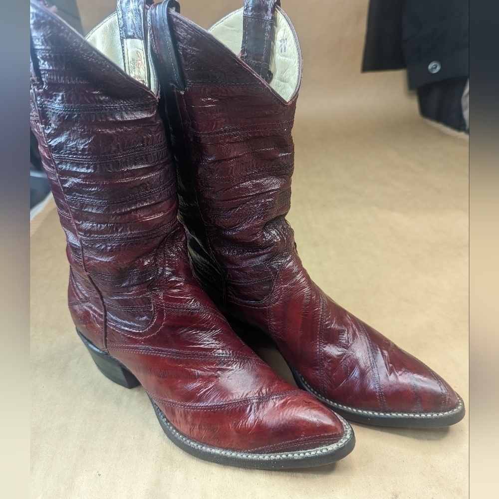 Larry Mahan boots women's sz 5.5B Exotic Genuine Red Merlot Eel Skin. Fu…